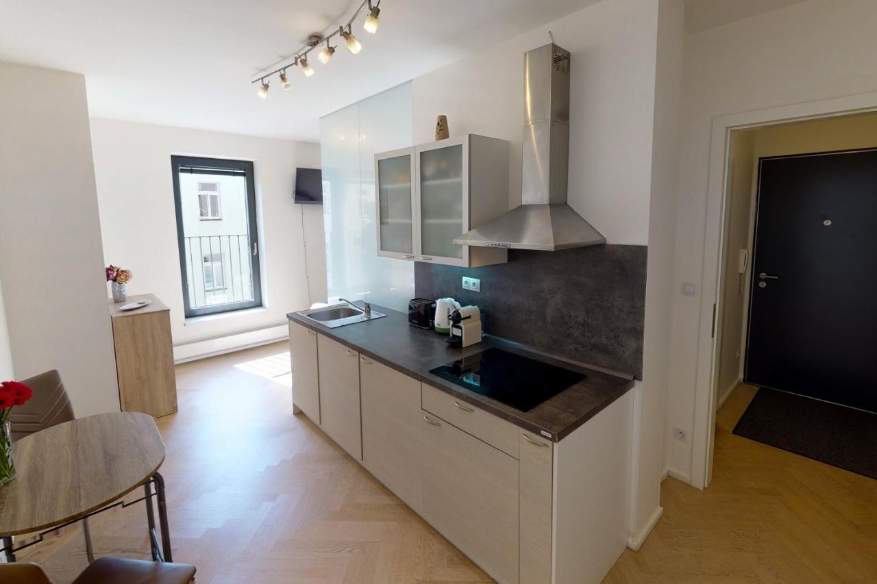 Onsite Free Garage Parking, 10Min Centre By Bus Apartment Prague Luaran gambar
