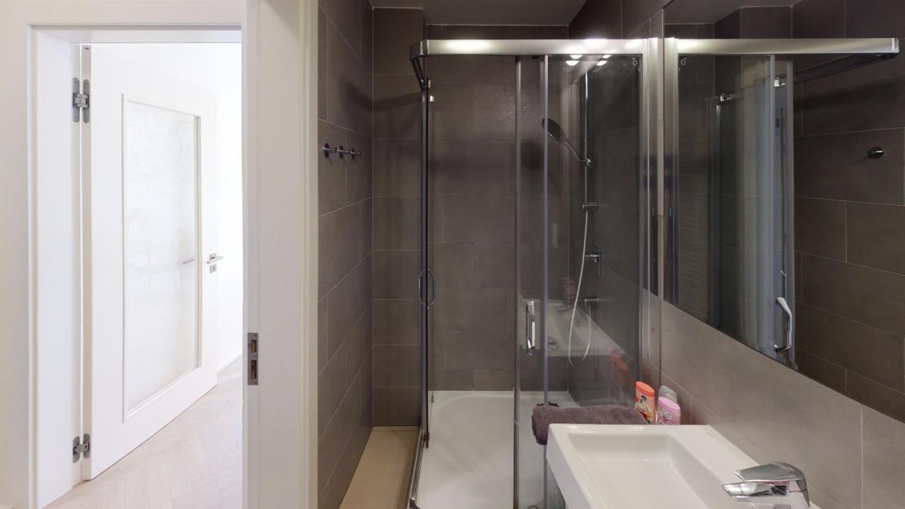 Onsite Free Garage Parking, 10Min Centre By Bus Apartment Prague Luaran gambar